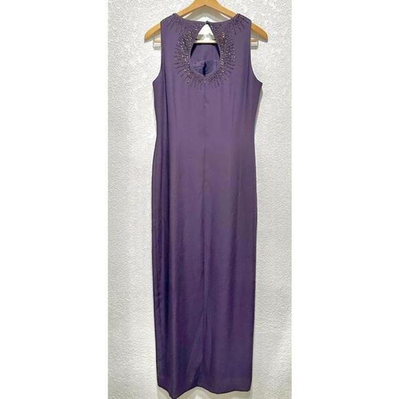 Liz Claiborne Night Women's Dark Purple Long Sleeveless Beaded Formal Gown Size8 - Picture 6 of 15